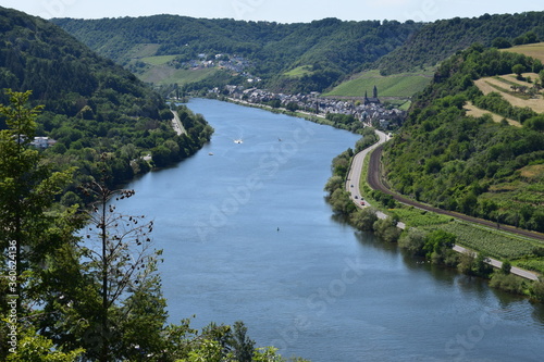 Blick ins Moseltal bei Brodenbach photo