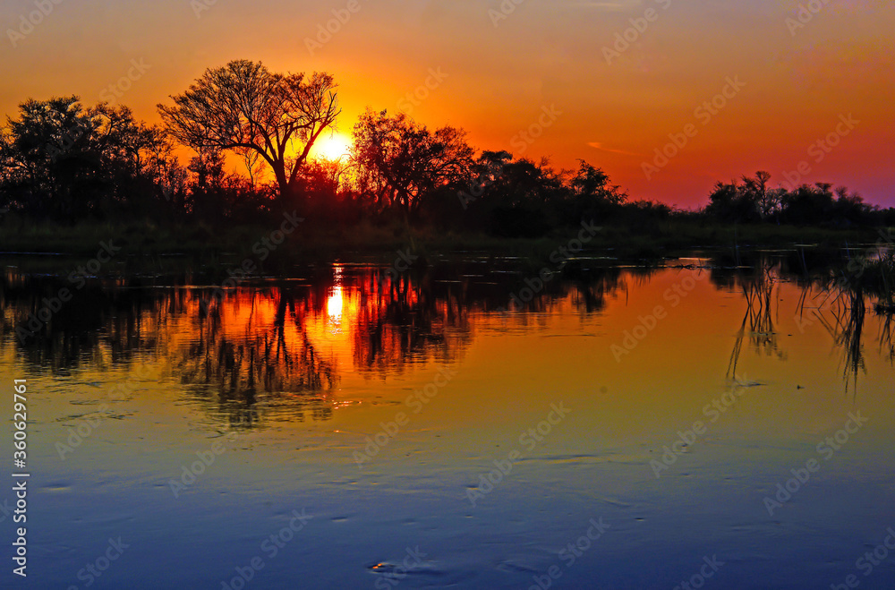 Abendstimmung über dem Kwando Fluss in Namibia Abendstimmung über dem Kwando Fluss in Namibia