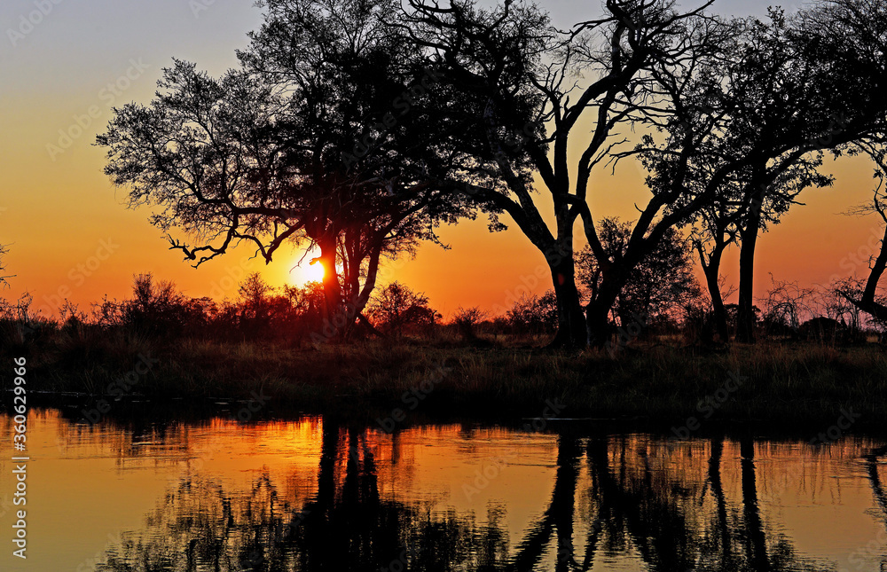 Abendstimmung über dem Kwando Fluss in Namibia
