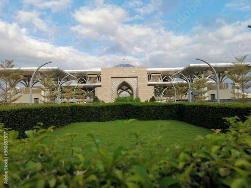 Tuanku Mizan Zainal Abidin Mosque garden 