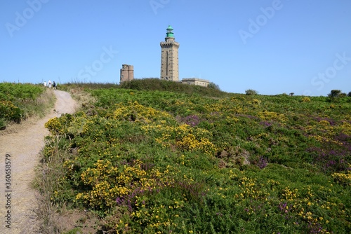 Ancien et nouveaux phare du cap Fréhel dans les Côtes d'Armor en Bretagne