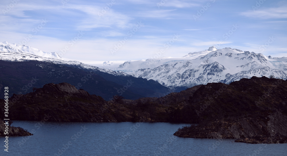 Obraz premium lake and mountains