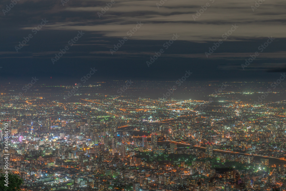 Obraz premium 札幌藻岩山夜景,すすきの,北海道,日本 Sapporo Moiwayama night view, Hokkaido, Japan