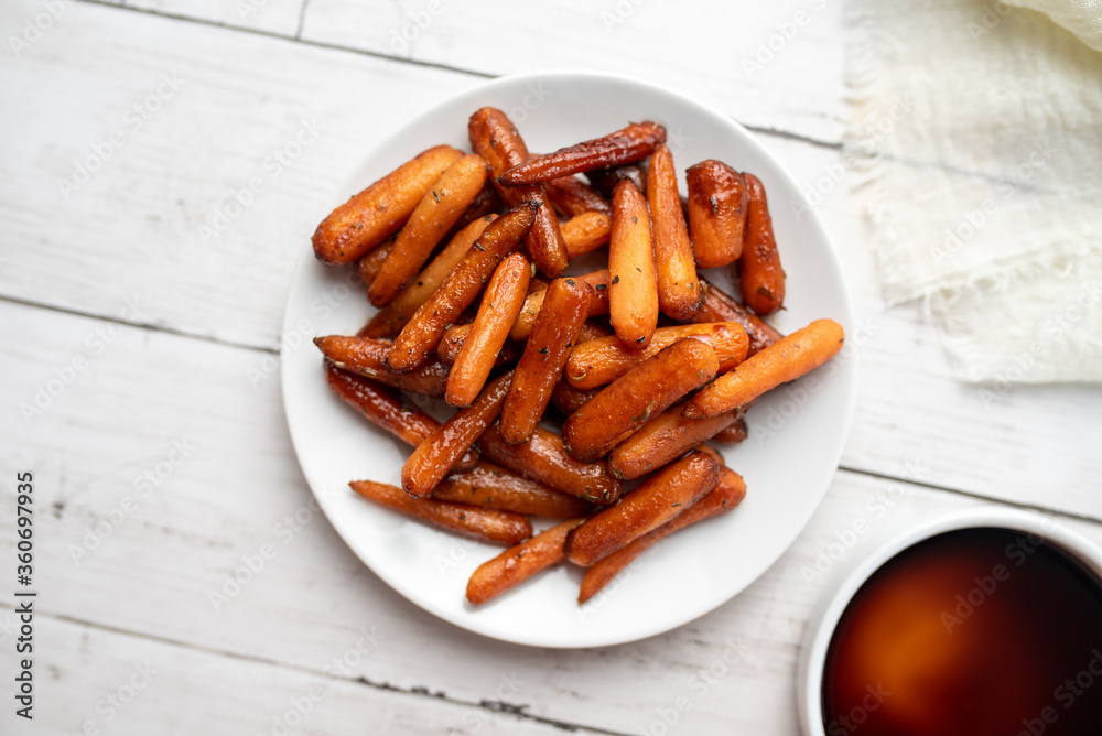 Baby carrots glazed with balsamic vinegar and roasted Baby carrots glazed with balsamic vinegar and roasted