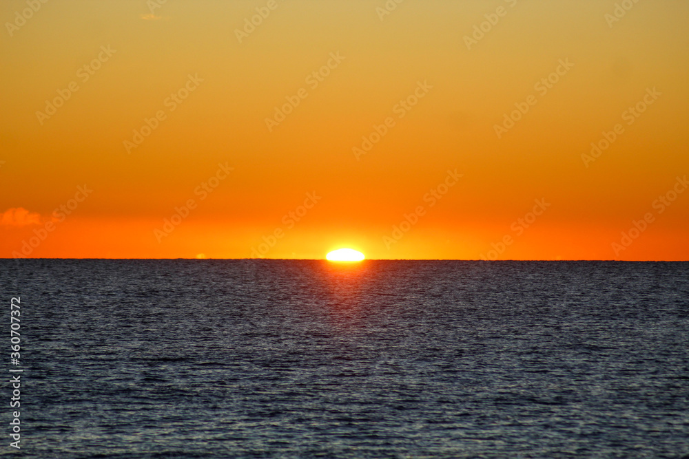 sunset in the sea sunset in the sea