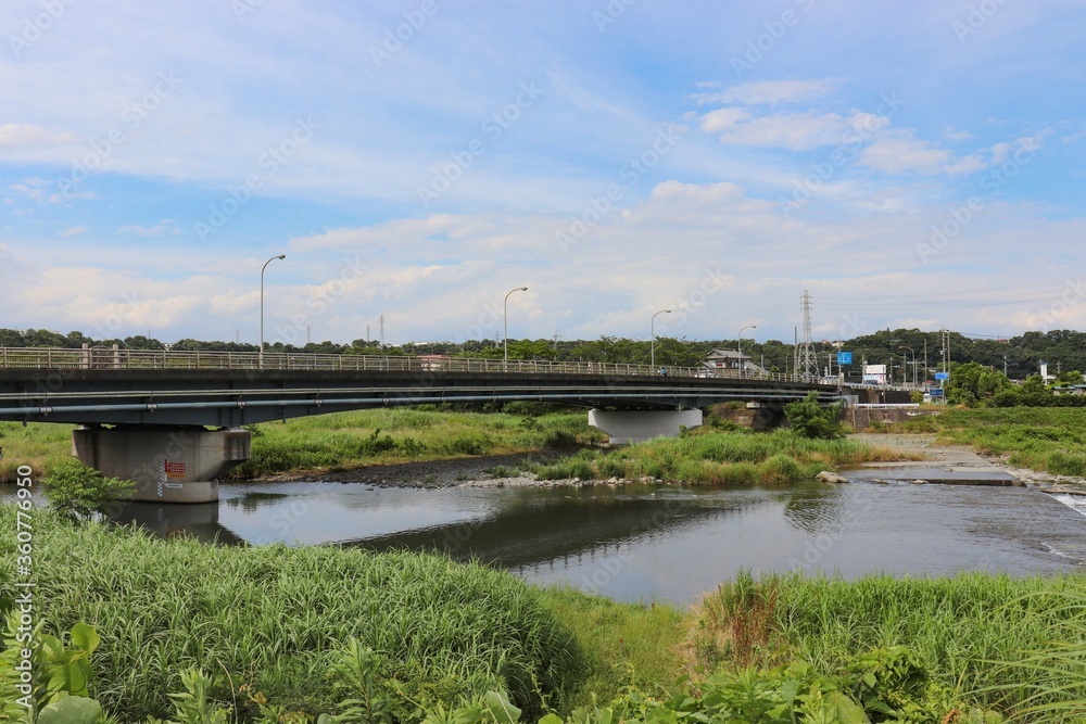 中津川と才戸橋（神奈川県厚木市）