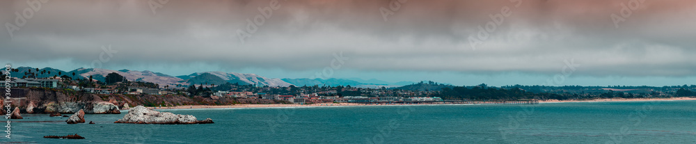 Fototapeta premium panoramic view of pismo beach