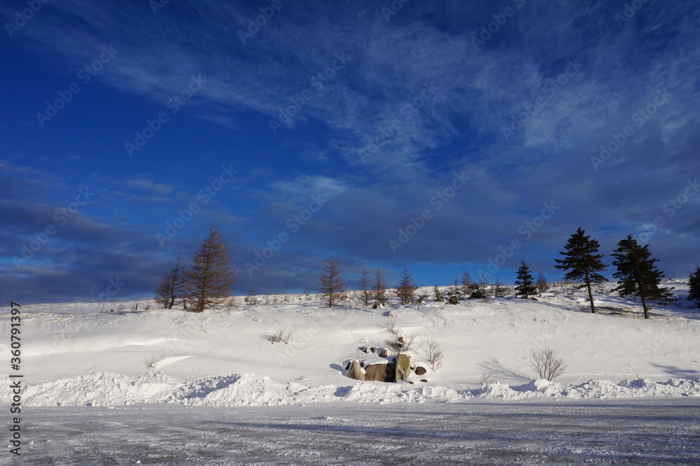 【冬山イメージ】厳冬期の雪と空