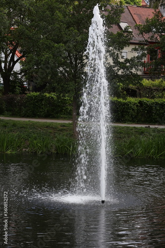 Springbrunnen  Deich  Wasserspiel  Font  ne