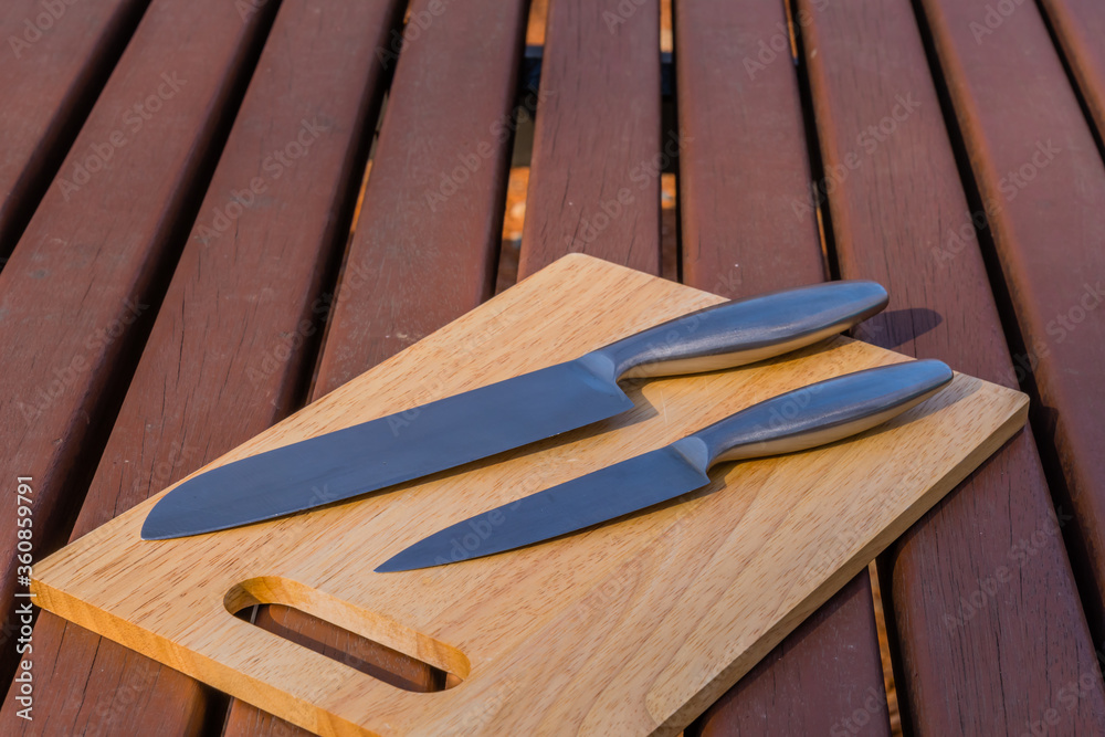 Chef's knife, steak knife, and honing steel