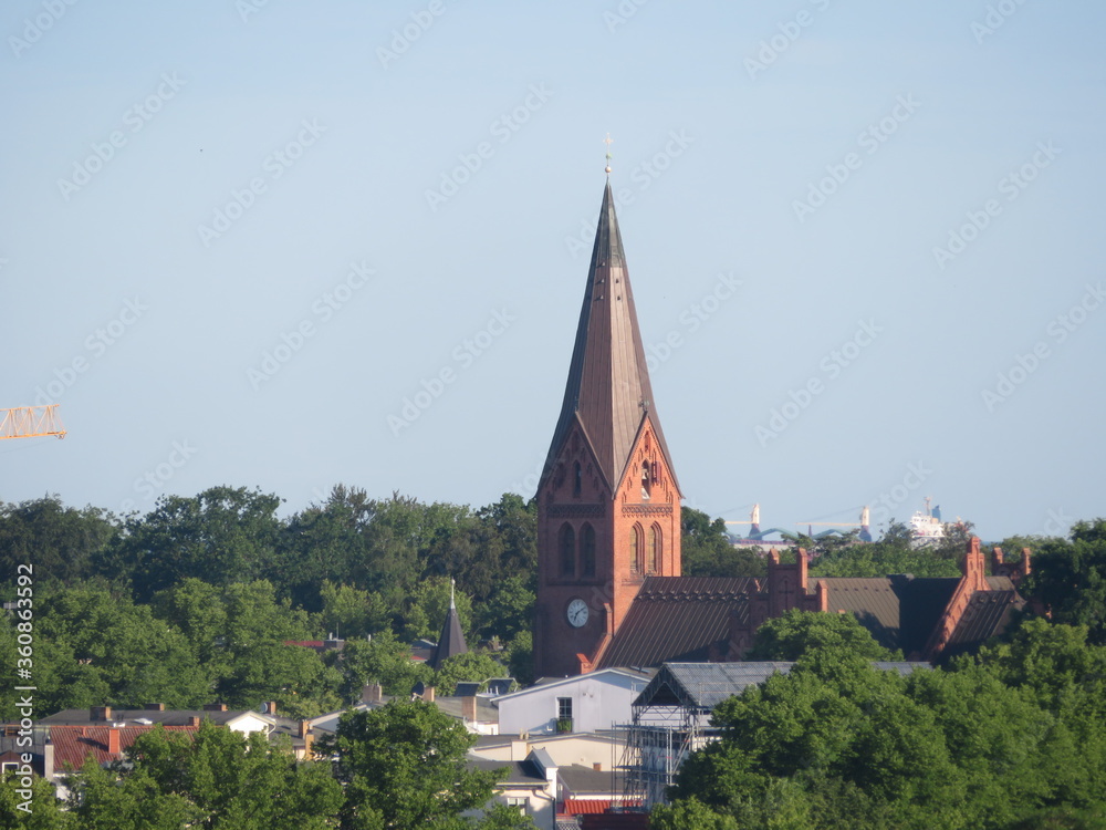 Rostock Warnemünde - Blick auf die Kirche