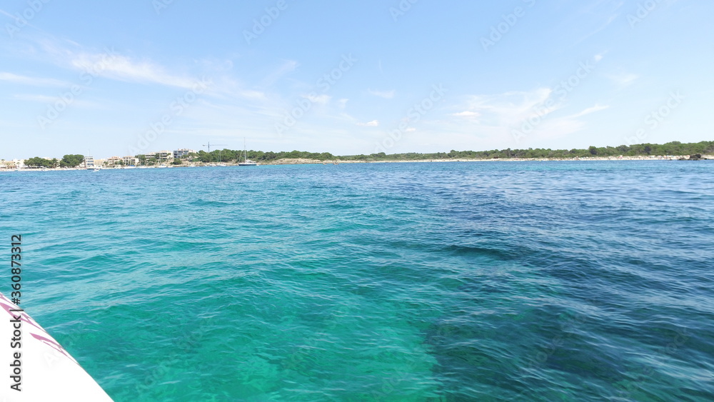 costa de mar turquesa 