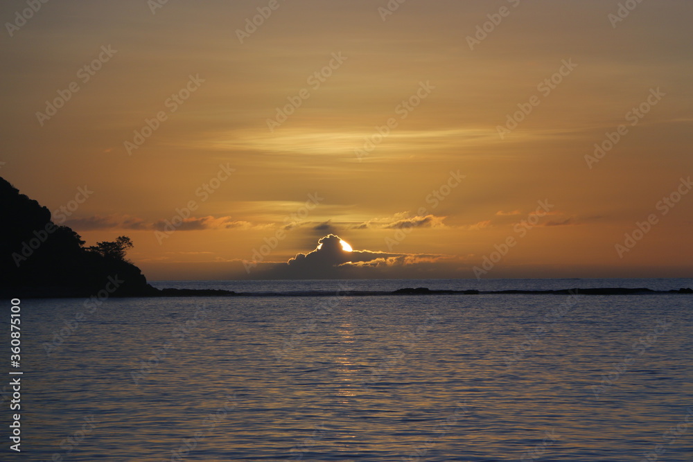 Sunset in the Fidjian sea