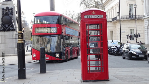 Canvas Print Telephone box in central London