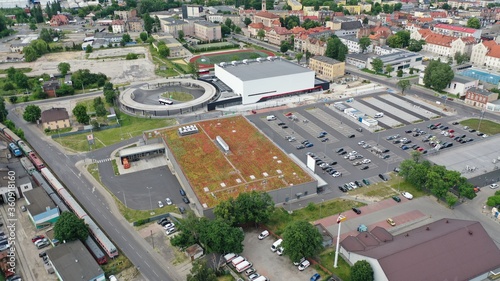 Arena Ostrów oraz centrum przesiadkowe, znajdujące się w Ostrowie Wielkopolskim 