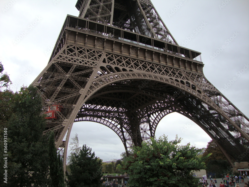 Fototapeta premium La Tour Eiffel, Paris, 2011 (3)