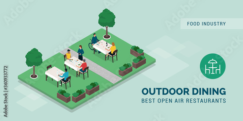 Outdoor dining restaurant