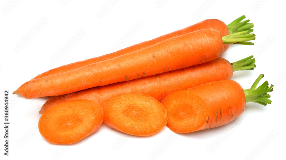 Carrot whole and sliced isolated on white background. Creative healthy food concept. Nature, juice. Top view, flat lay Carrot whole and sliced isolated on white background. Creative healthy food concept. Nature, juice. Top view, flat lay
