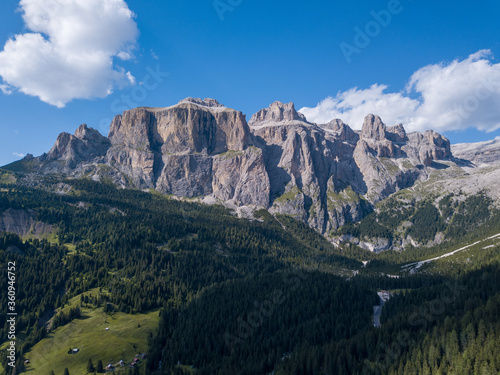 Montagnes Italie, Dolomites, par drone