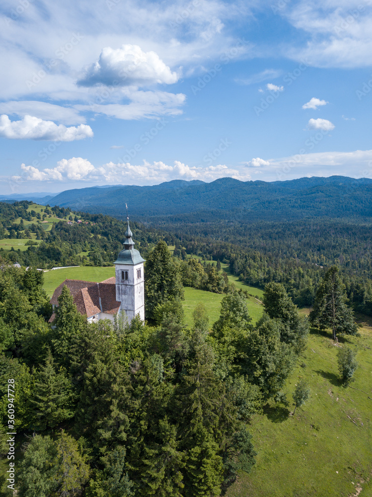 Eglise, Slovénie, drone