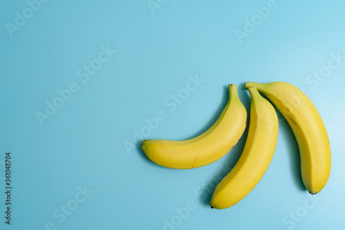 A bunch of bananas juxtaposed.