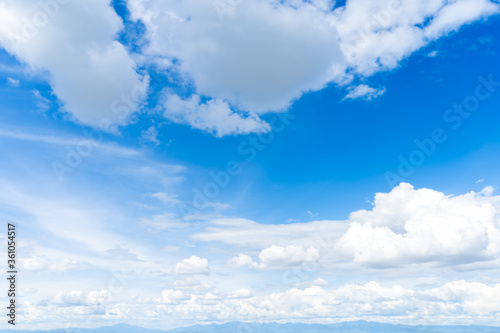 Fototapeta Naklejka Na Ścianę i Meble -  beautiful blue sky background abstract clear texture with white clouds.