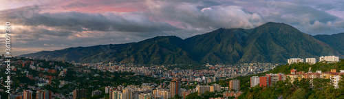 Panoramica Caracas - El Avila 9