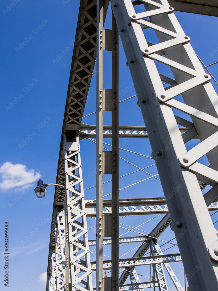 Naklejka premium Detail of a vintage wood and iron bridge in central Ohio, USA