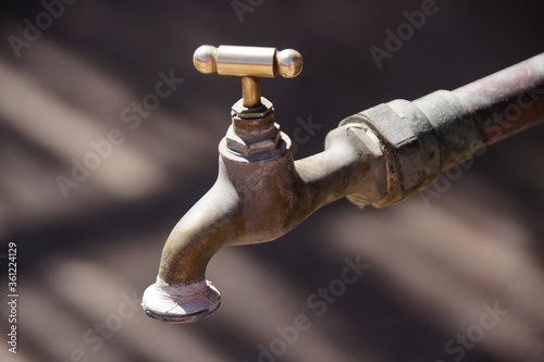 Εκτύπωση καμβά Old faucet with new handle in Santiago Humberstone Oficina Salitrera, Atacama De