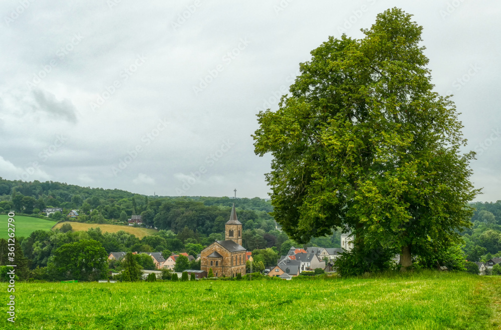 Aussichtspunkt auf das Dorf Düssel bei Wülfrath