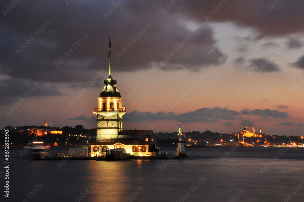 Maiden's Tower in istanbul, Turkey