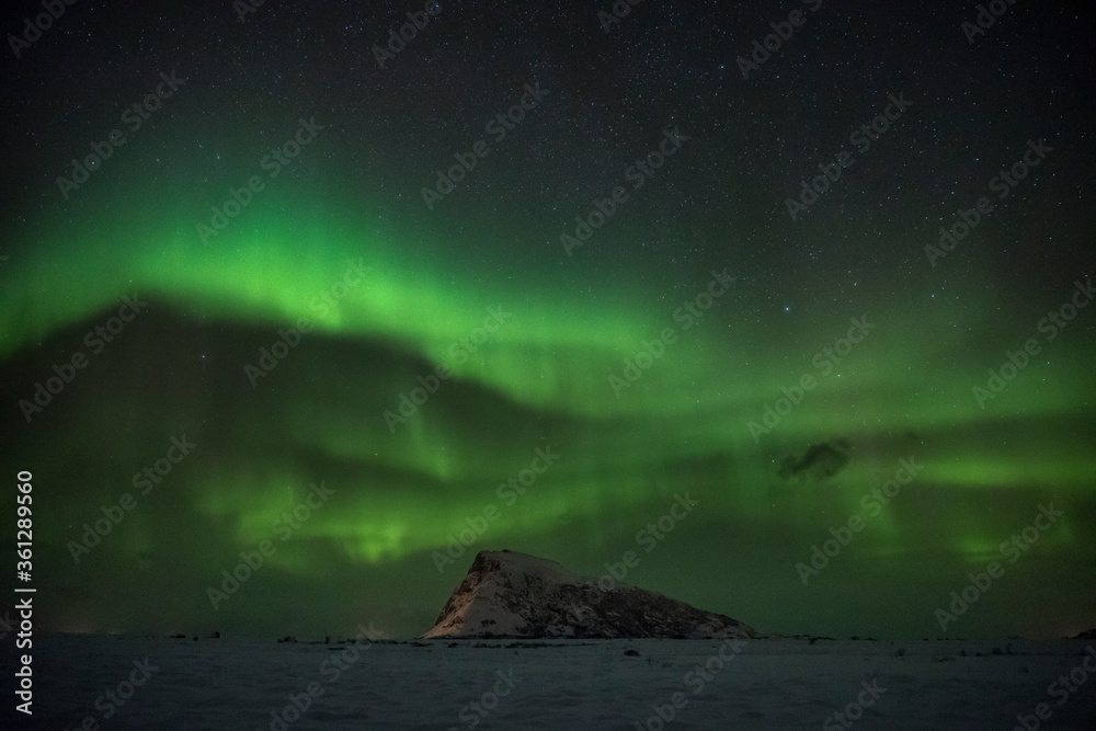 Polarlicht über den Lofoten im Winter Polarlicht über den Lofoten im Winter