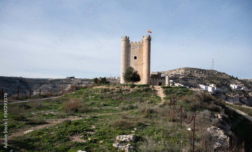 alcala del jucar paisaje castillo