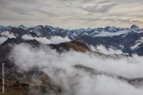 Nebel in den Alpen