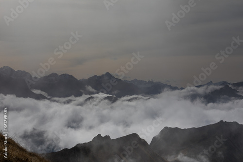 Nebel in den Allgäuer Alpen - Nebelhorn © EinBlick