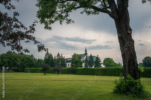 Obraz na płótnie Park near Church in Gora Kalwaria, Masovia, Poland. w salonie