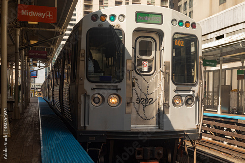 Chicago metro train at Station