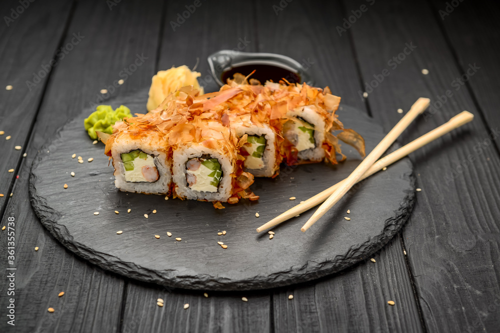Sushi Bonito with salmon, cheese and tuna chips Sushi Bonito with salmon, cheese and tuna chips