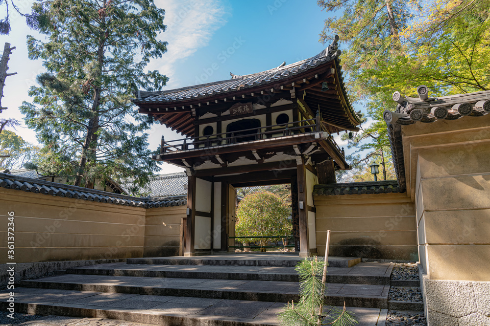 京都 大徳寺 龍翔寺(僧堂)の門前