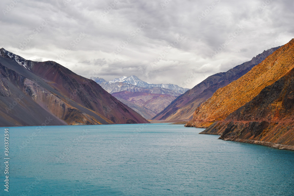 Naklejka premium Embalse El Yeso, Santiago de Chile
