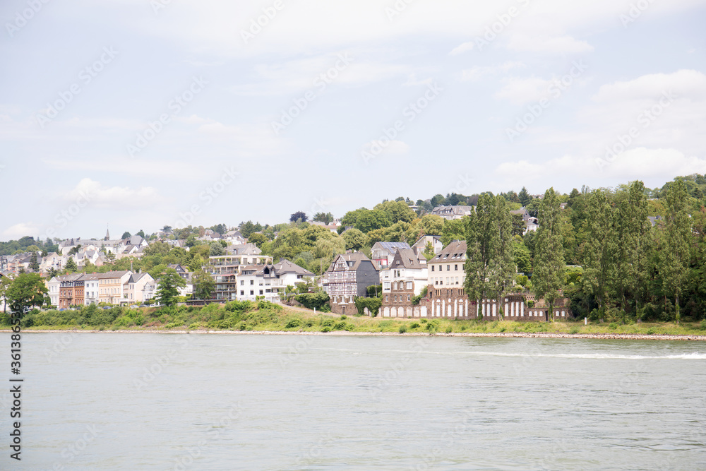 bildliche eindrücke der Stadt Koblenz und Umgebung am Rhein in Deutschland fotografiert im Sommer an einem sonnigen Tag