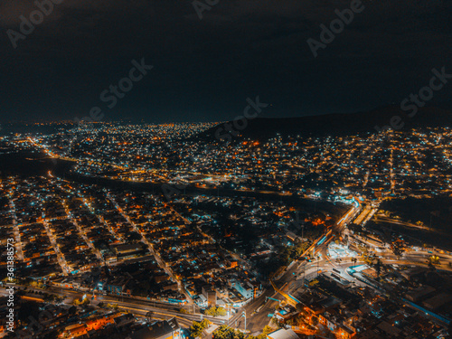Canvas Print Vista aérea de la ciudad de Oaxaca de noche