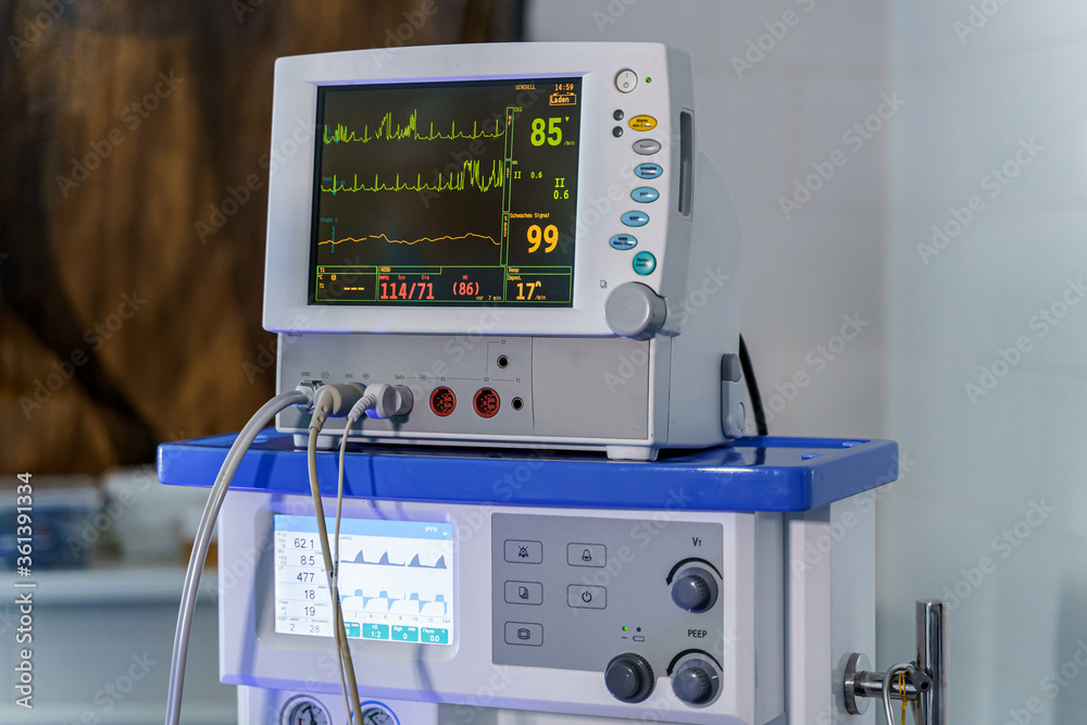 Monitor with results on it. Diagnosing patient. Lungs ventillation equipment. Monitor with results on it. Diagnosing patient. Lungs ventillation equipment.