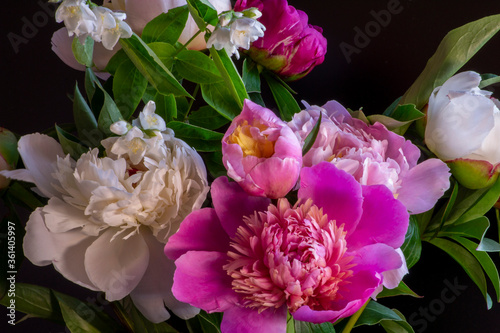 bouquet of pink peones
