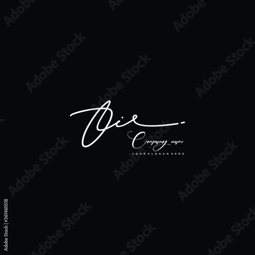 OI initials signature logo. Handwriting logo vector templates. Hand drawn Calligraphy lettering Vector illustration.
