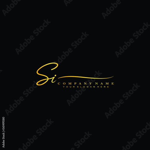 SI initials signature logo. Handwriting logo vector templates. Hand drawn Calligraphy lettering Vector illustration.
