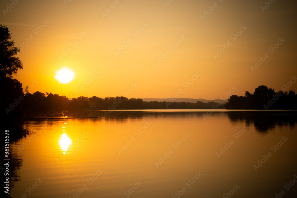 sunset on the lake (Srebrno Jezero)