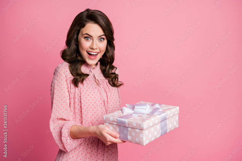 Portrait of her she nice attractive lovely pretty charming glad cheerful cheery wavy-haired girl holding in hands white giftbox romance date isolated over pink pastel color background Portrait of her she nice attractive lovely pretty charming glad cheerful cheery wavy-haired girl holding in hands white giftbox romance date isolated over pink pastel color background