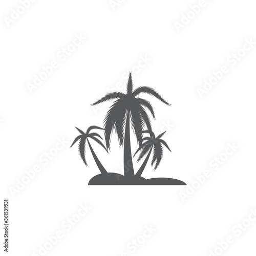 Fototapeta Naklejka Na Ścianę i Meble -  Palm tree summer logo template