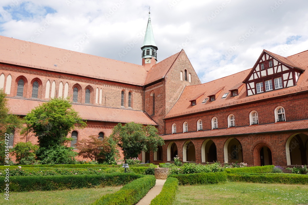 Klosterkirche Kloster Lehnin mit Norddeutscher Backsteingotik
